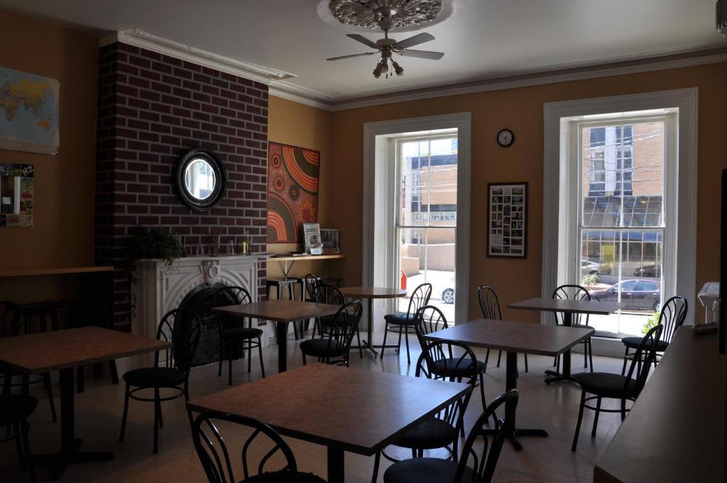 Hi Halifax Heritage House Hostel Εξωτερικό φωτογραφία
